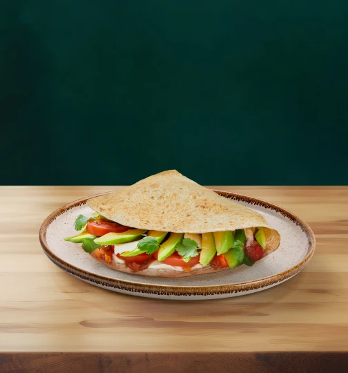 Flatbread s krémovým avokádem a koriandrem